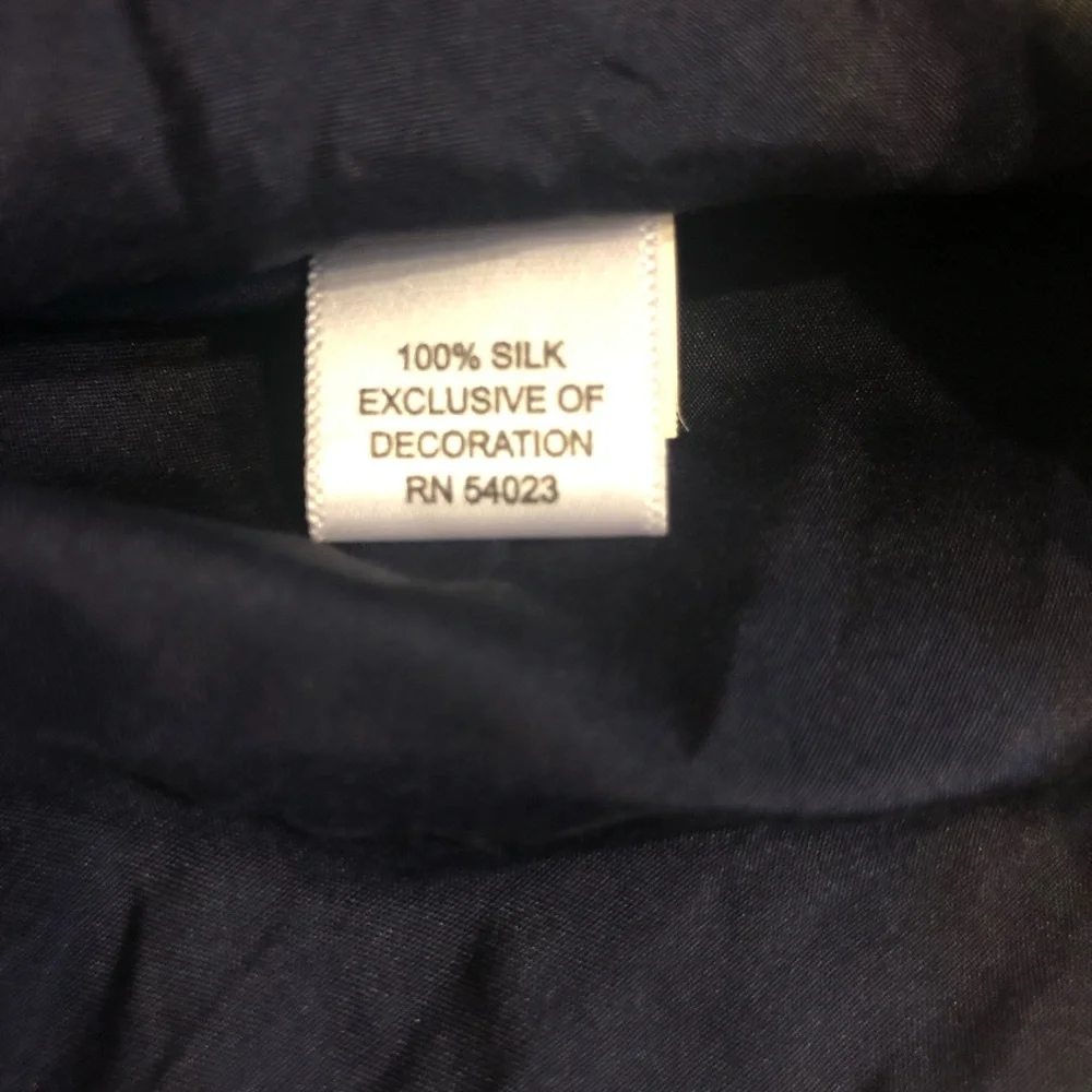 Banana Republic Silk Camisole - Picture 4 of 10